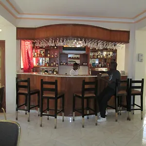 Tabarre 's Palace 3*, Puerto Príncipe Haití